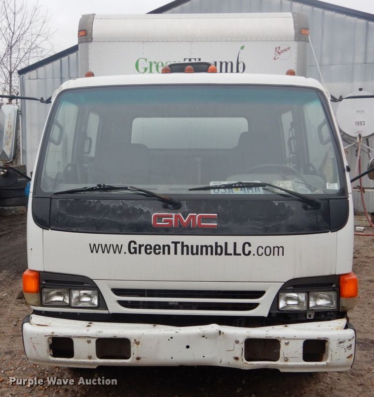 image for item GB9870 2002 GMC W4500 truck cab and chassis
