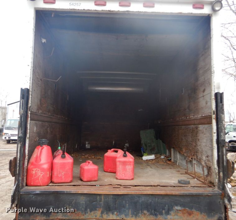 image for item GB9871 1995 Chevrolet Tiltmaster W4 box truck