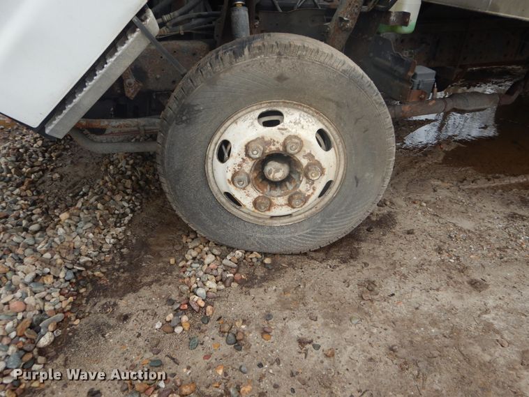 image for item GB9871 1995 Chevrolet Tiltmaster W4 box truck