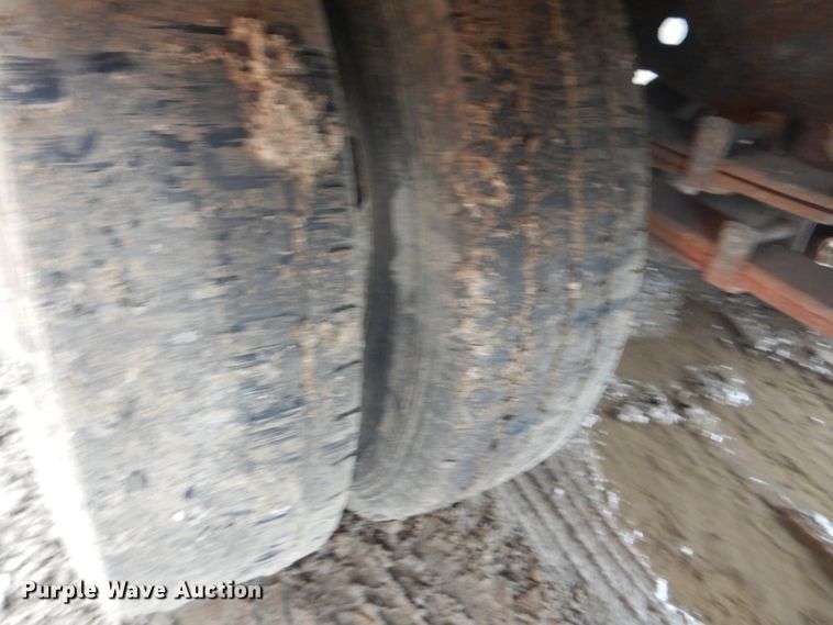 image for item GB9871 1995 Chevrolet Tiltmaster W4 box truck