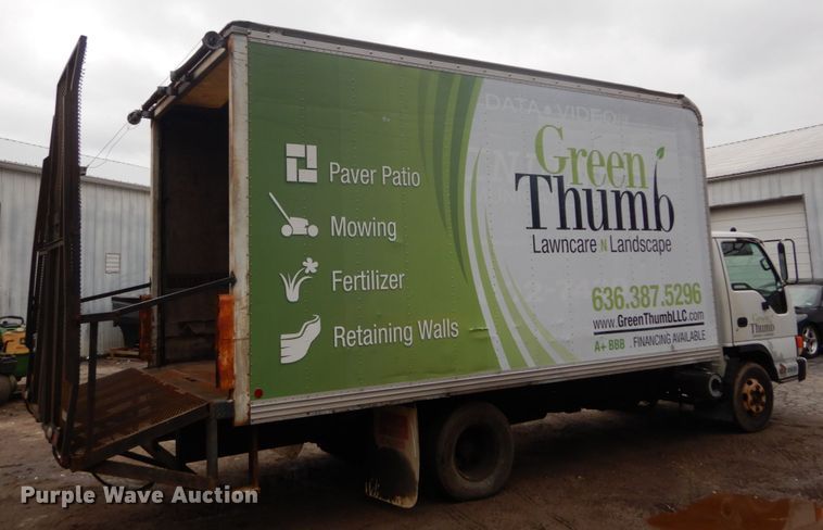 image for item GB9872 2001 Isuzu NPR box truck