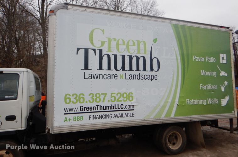 image for item GB9872 2001 Isuzu NPR box truck