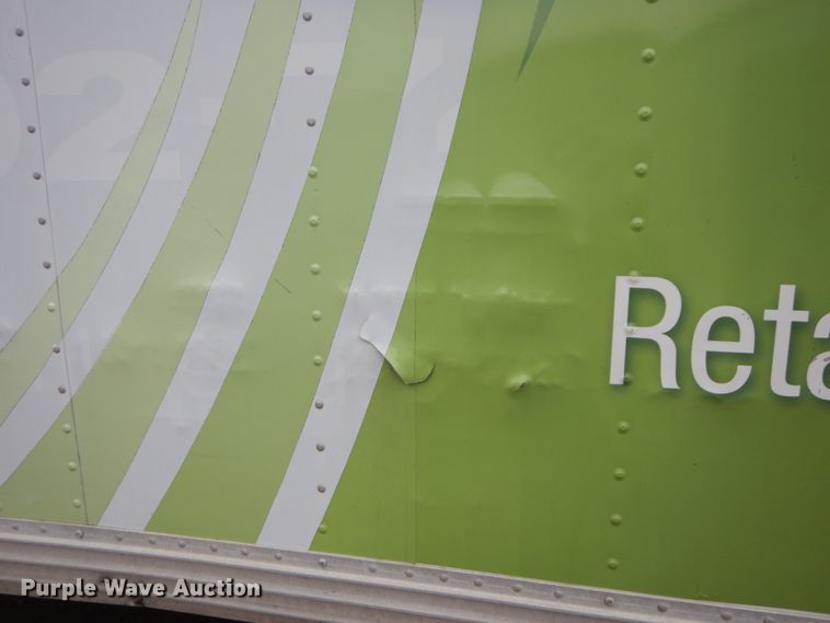 image for item GB9872 2001 Isuzu NPR box truck