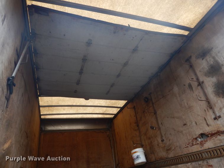 image for item GB9872 2001 Isuzu NPR box truck