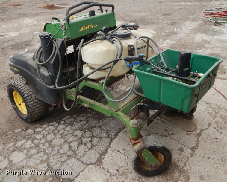 image for item GB9874 John Deere fertilizer sprayer