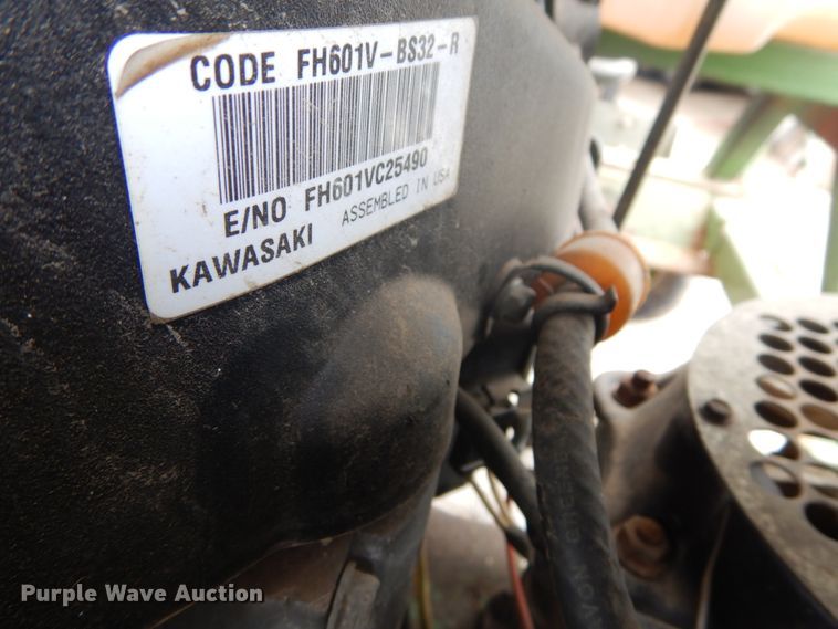 image for item GB9874 John Deere fertilizer sprayer