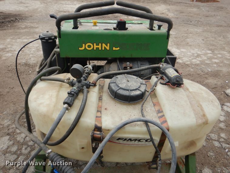 image for item GB9874 John Deere fertilizer sprayer