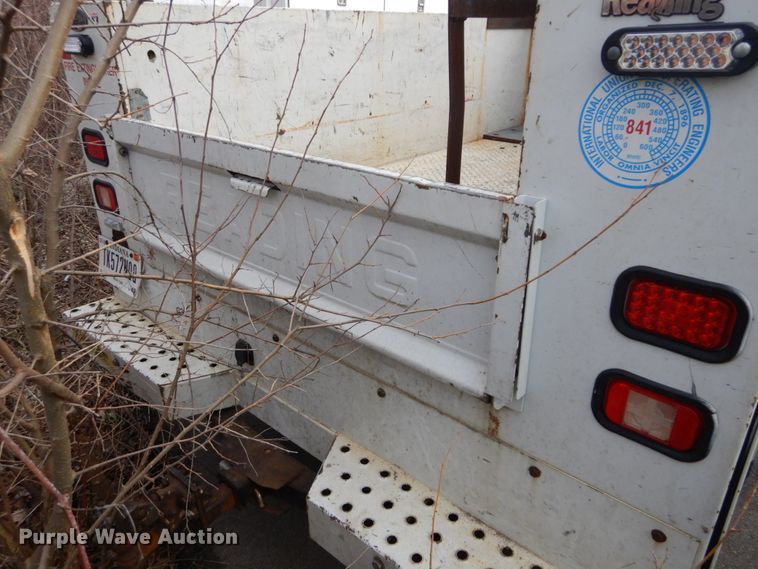 image for item GB9878 2013 Ford F250 Super Duty  utility bed pickup truck