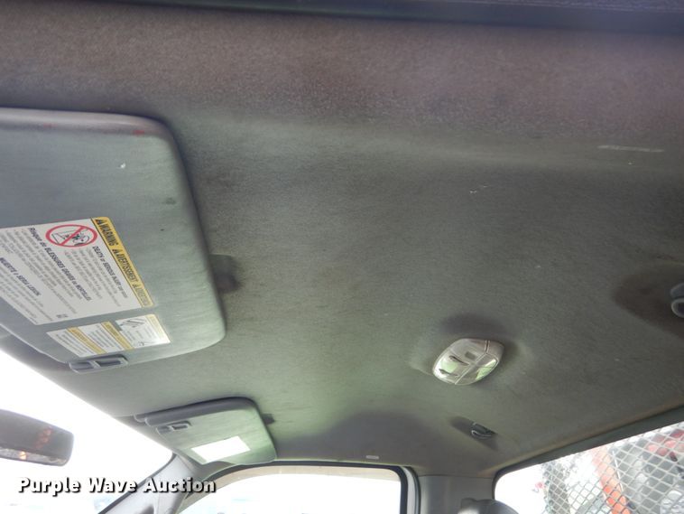 image for item GB9878 2013 Ford F250 Super Duty  utility bed pickup truck