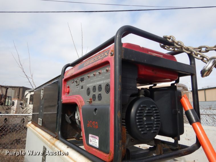 image for item GB9878 2013 Ford F250 Super Duty  utility bed pickup truck