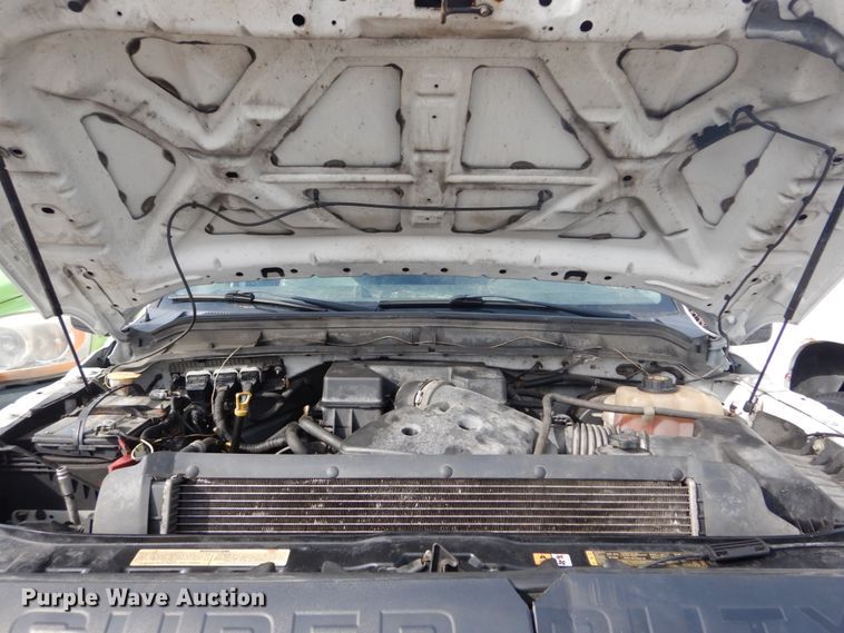 image for item GB9878 2013 Ford F250 Super Duty  utility bed pickup truck