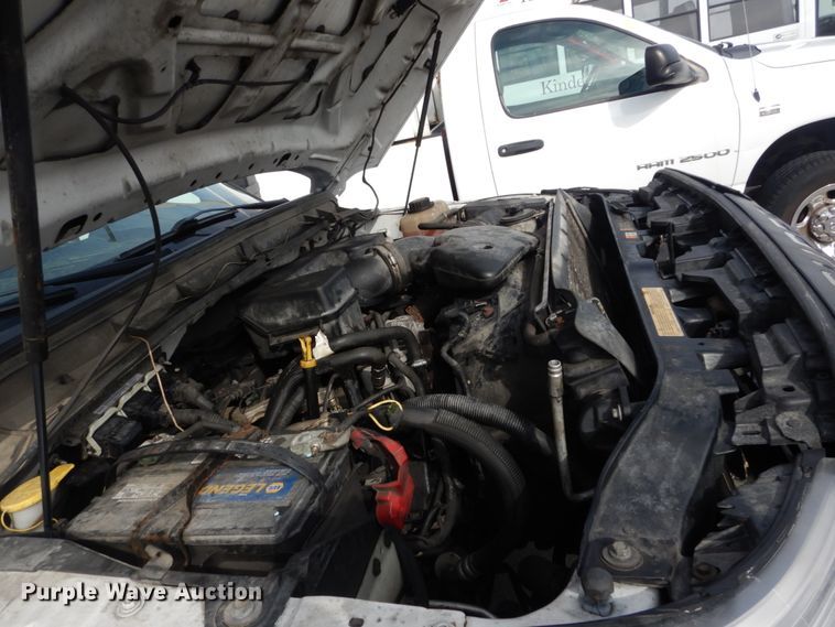 image for item GB9878 2013 Ford F250 Super Duty  utility bed pickup truck