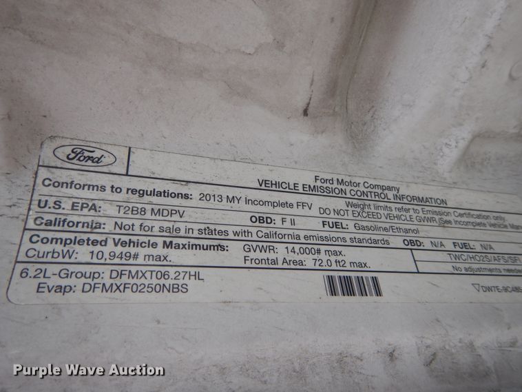 image for item GB9878 2013 Ford F250 Super Duty  utility bed pickup truck