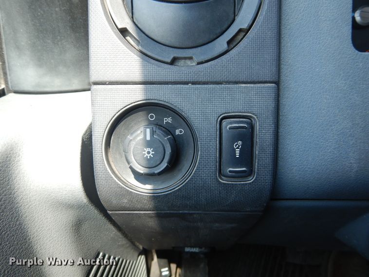 image for item GB9896 2011 Ford F250 Super Duty  SuperCab pickup truck