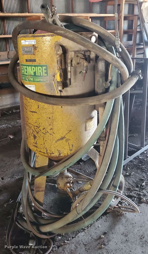 image for item GB9924 Empire Abrasive Equipment Co P650 sandblaster