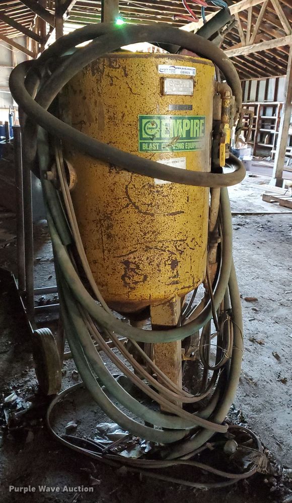 image for item GB9924 Empire Abrasive Equipment Co P650 sandblaster