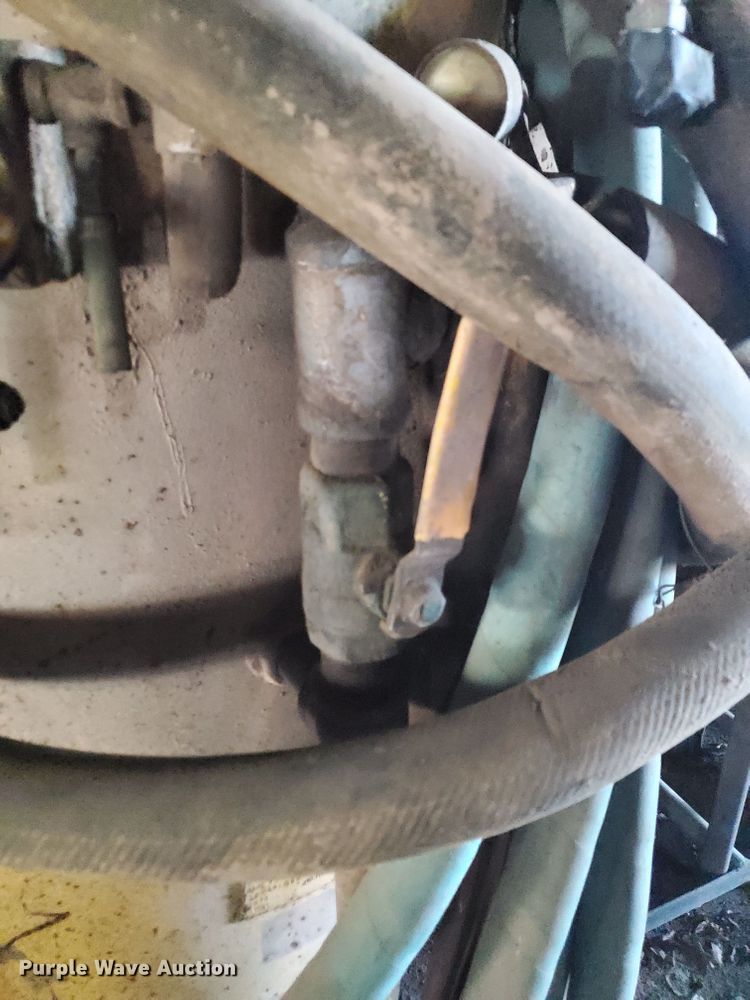 image for item GB9924 Empire Abrasive Equipment Co P650 sandblaster