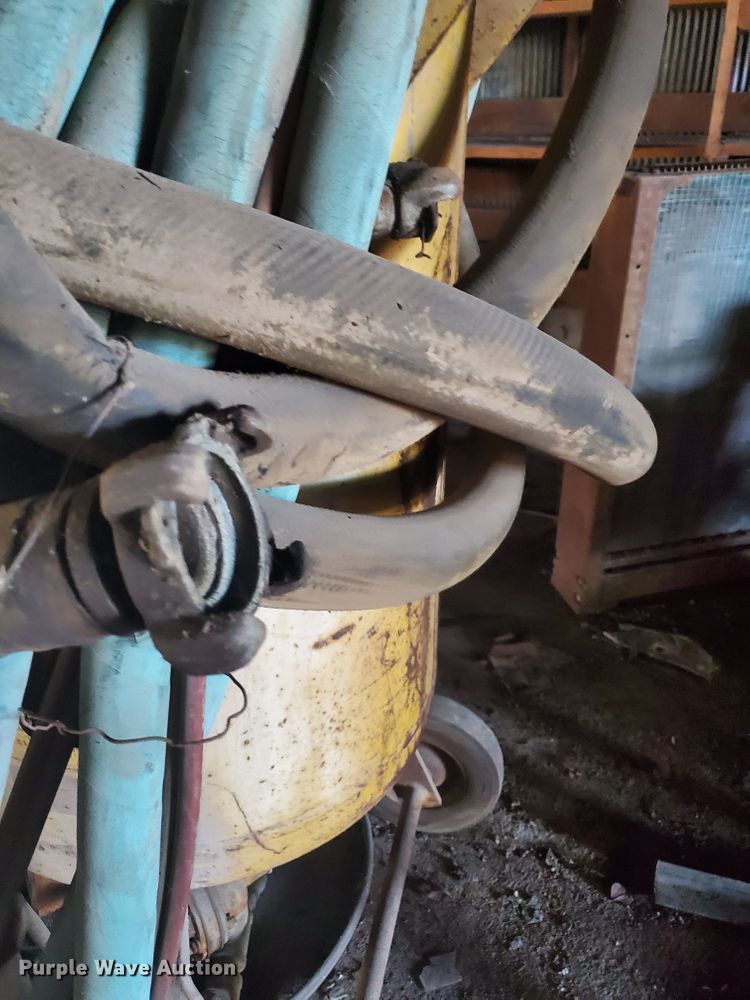 image for item GB9924 Empire Abrasive Equipment Co P650 sandblaster