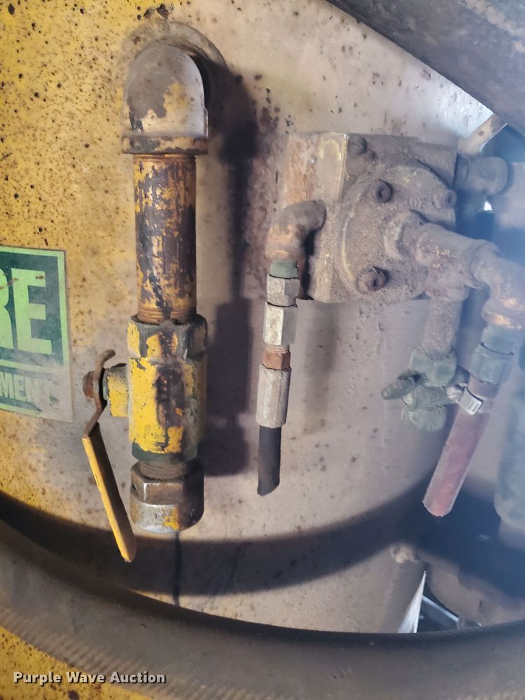 image for item GB9924 Empire Abrasive Equipment Co P650 sandblaster