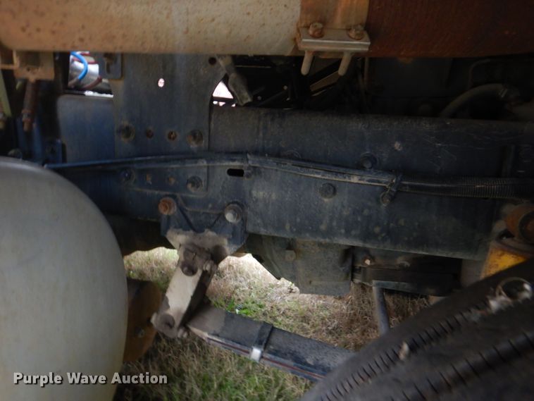 image for item GD9049 1993 Freightliner FLA flatbed truck