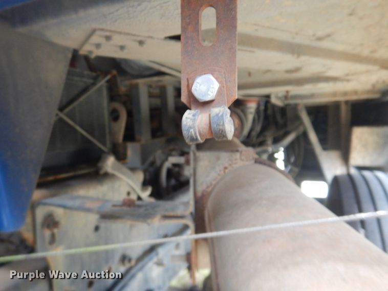 image for item GD9049 1993 Freightliner FLA flatbed truck