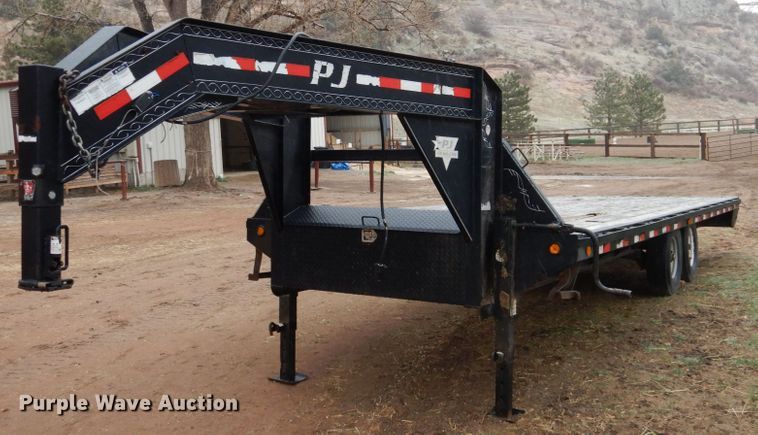 image for item GE9348 2008 PJ equipment trailer