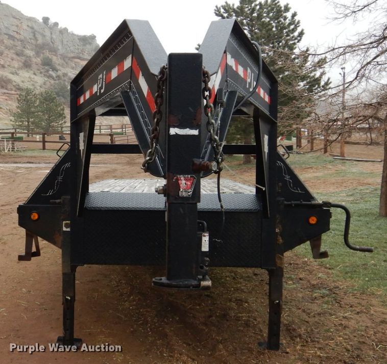 image for item GE9348 2008 PJ equipment trailer