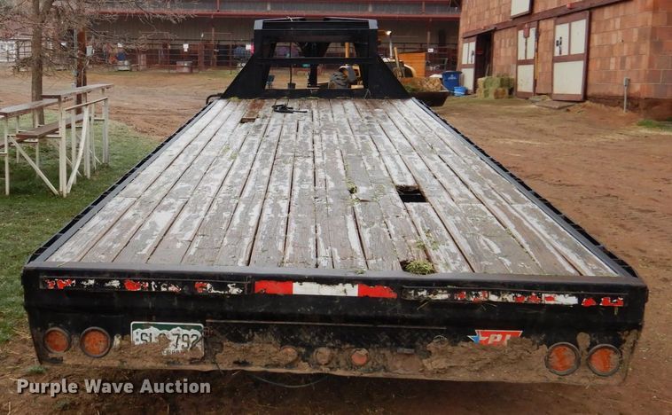 image for item GE9348 2008 PJ equipment trailer