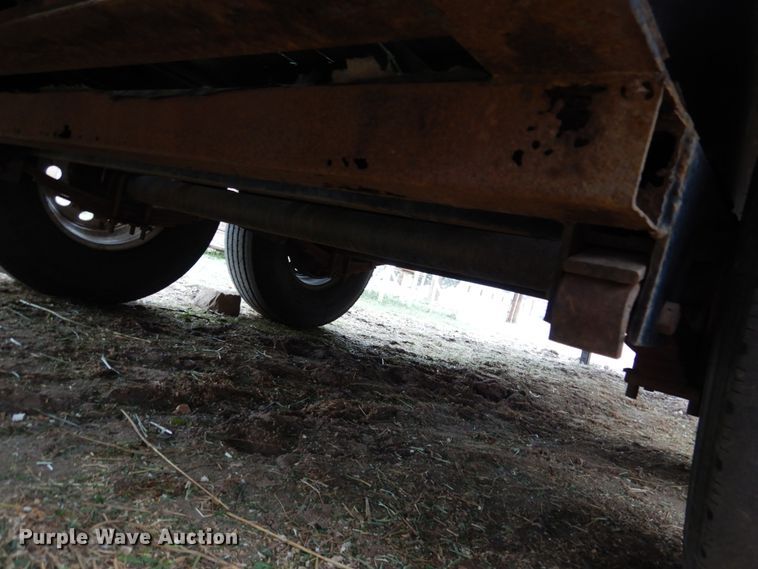 image for item GE9348 2008 PJ equipment trailer