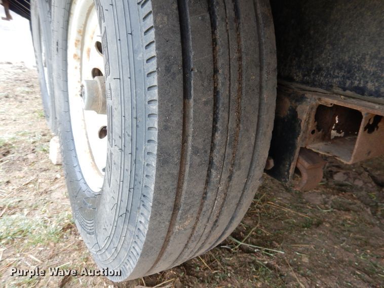 image for item GE9348 2008 PJ equipment trailer