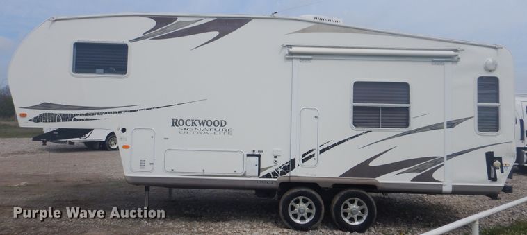 image for item GF9066 2008 Rockwood Signature Ultra Lite camper