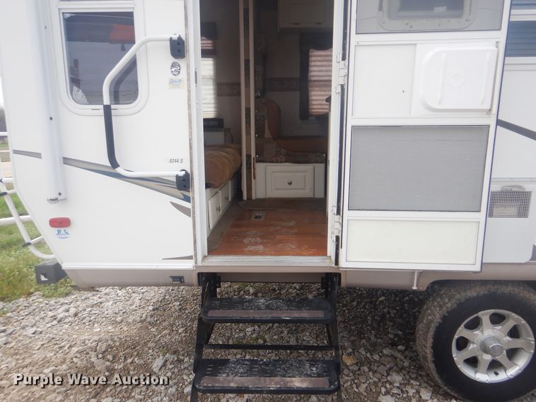 image for item GF9066 2008 Rockwood Signature Ultra Lite camper