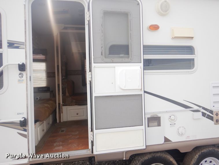 image for item GF9066 2008 Rockwood Signature Ultra Lite camper