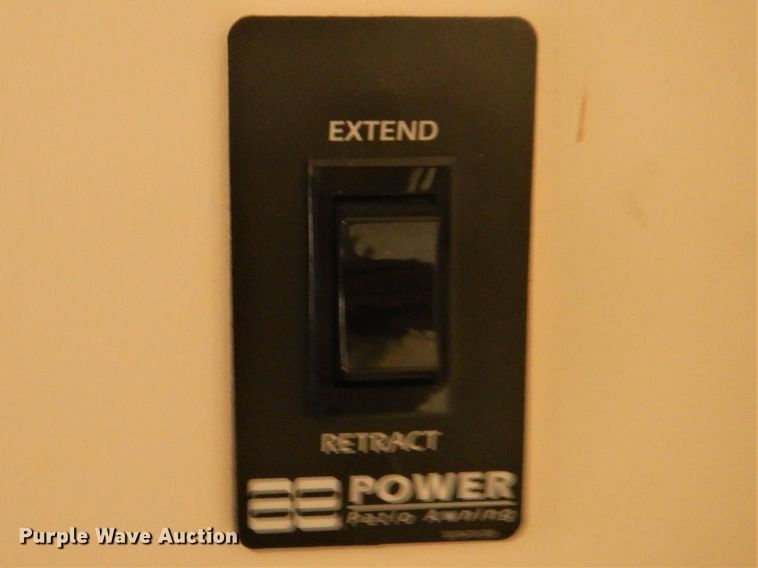 image for item GF9066 2008 Rockwood Signature Ultra Lite camper