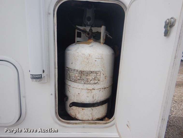 image for item GF9066 2008 Rockwood Signature Ultra Lite camper