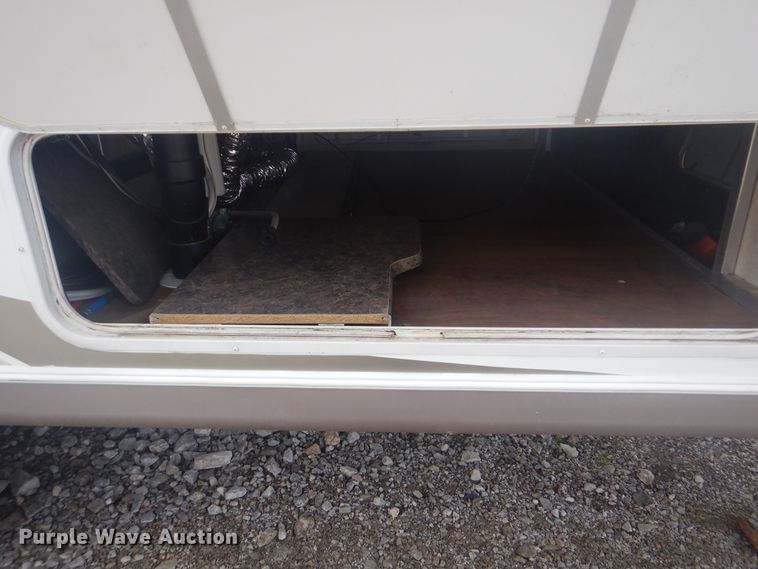 image for item GF9066 2008 Rockwood Signature Ultra Lite camper