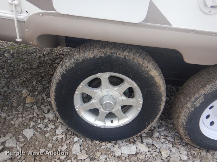 image for item GF9066 2008 Rockwood Signature Ultra Lite camper