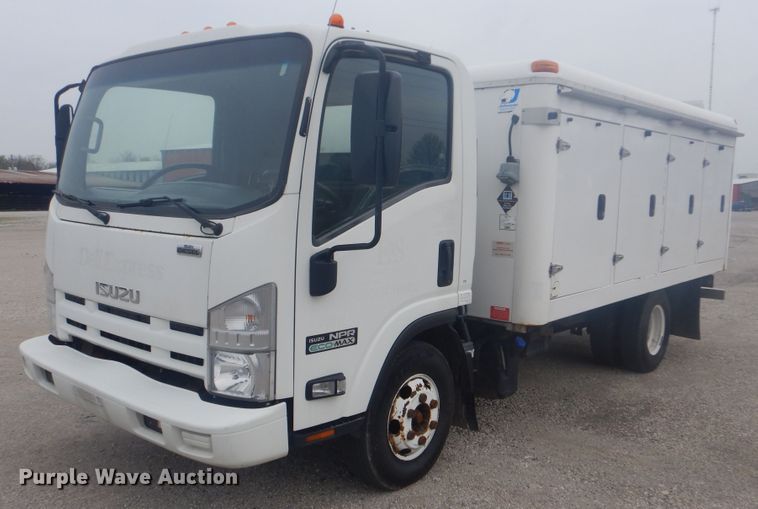 image for item GF9130 2011 Isuzu NPR refrigerated delivery truck