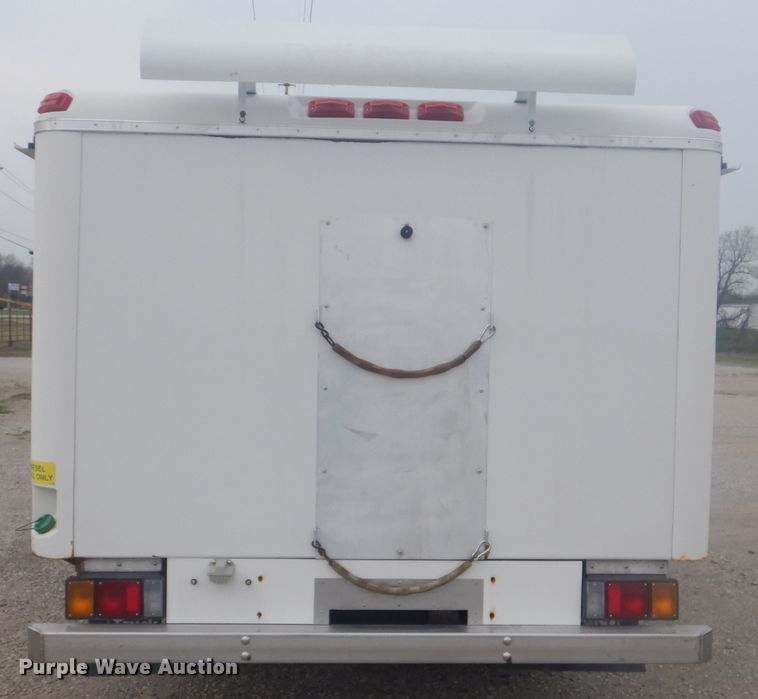 image for item GF9130 2011 Isuzu NPR refrigerated delivery truck