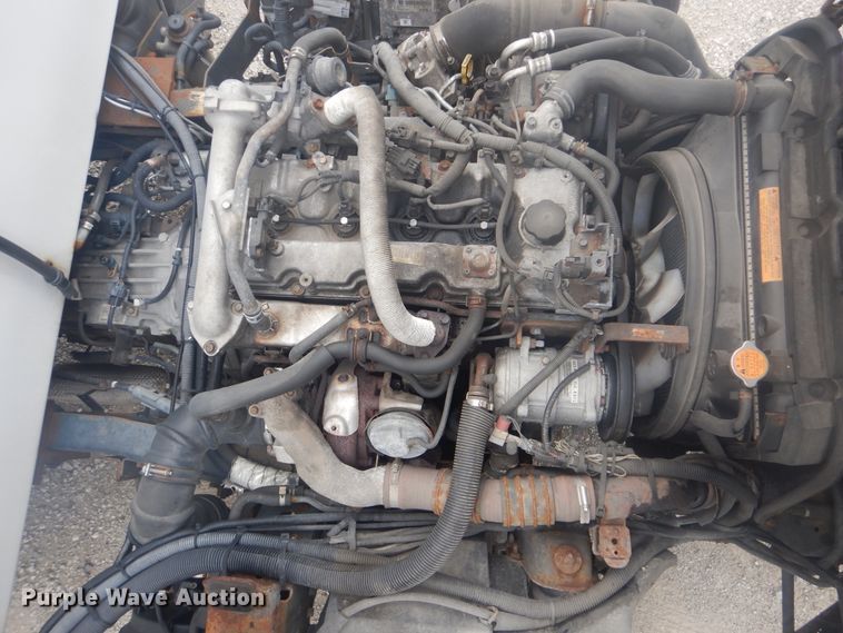 image for item GF9130 2011 Isuzu NPR refrigerated delivery truck