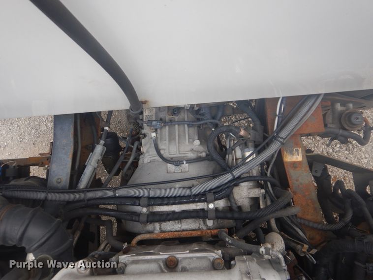 image for item GF9130 2011 Isuzu NPR refrigerated delivery truck