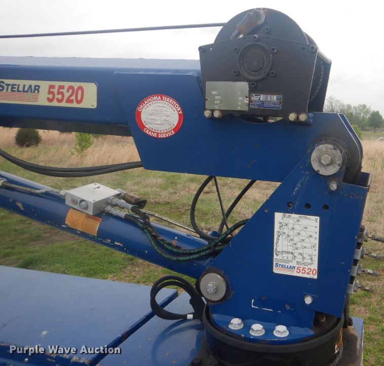 image for item GF9133 2007 Ford F550 Super Duty flatbed truck with crane