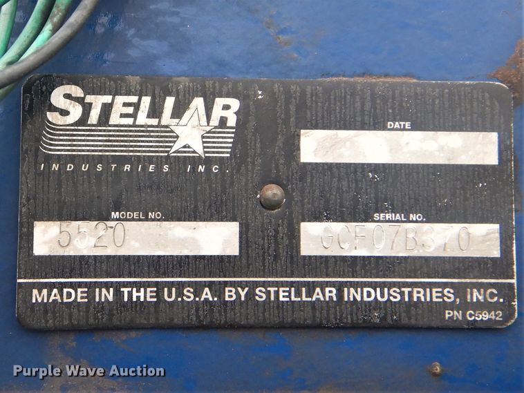 image for item GF9133 2007 Ford F550 Super Duty flatbed truck with crane