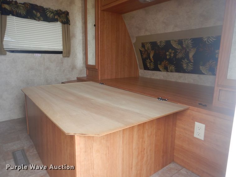 image for item GF9135 2010 Keystone Passport Ultra Lite  camper