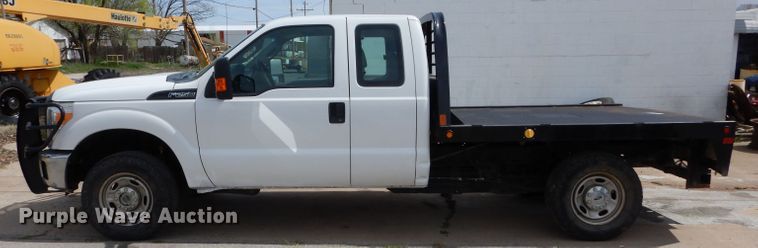 image for item GK9129 2014 Ford F250 Super Duty  SuperCab flatbed pickup truck