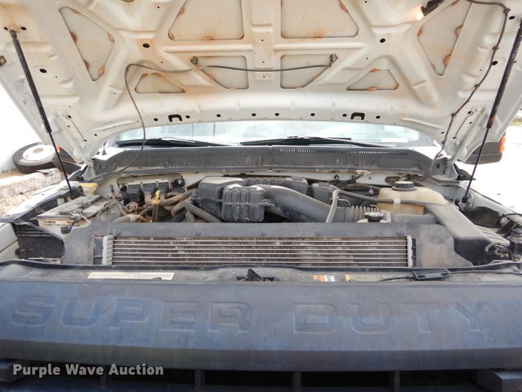 image for item GK9129 2014 Ford F250 Super Duty  SuperCab flatbed pickup truck