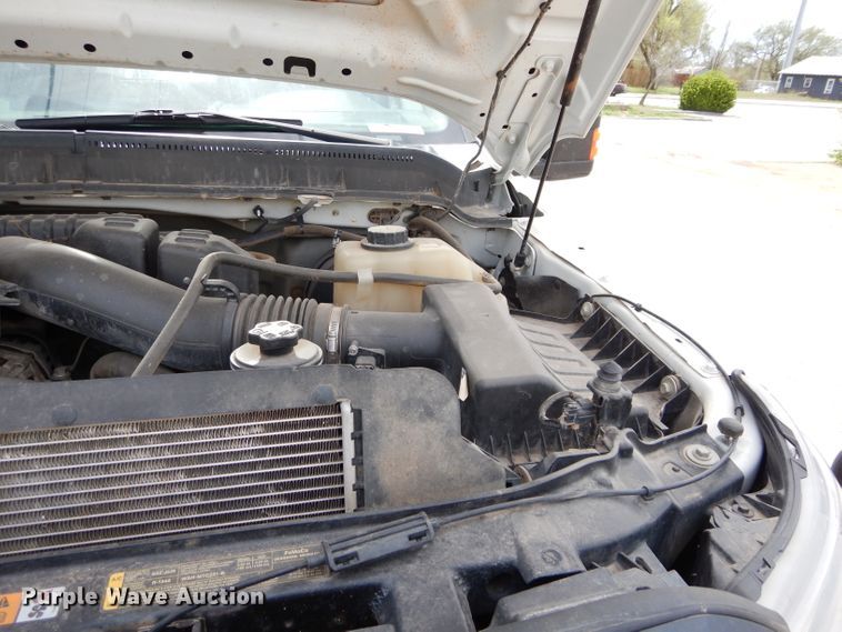 image for item GK9129 2014 Ford F250 Super Duty  SuperCab flatbed pickup truck