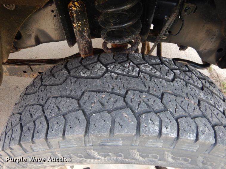 image for item GK9129 2014 Ford F250 Super Duty  SuperCab flatbed pickup truck