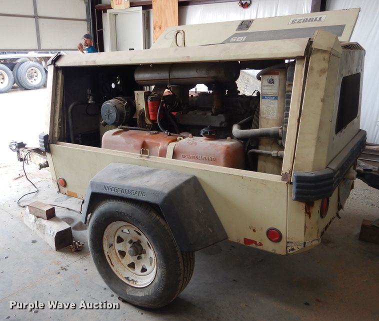 image for item GK9136 2001 Ingersoll Rand P185WIR air compressor