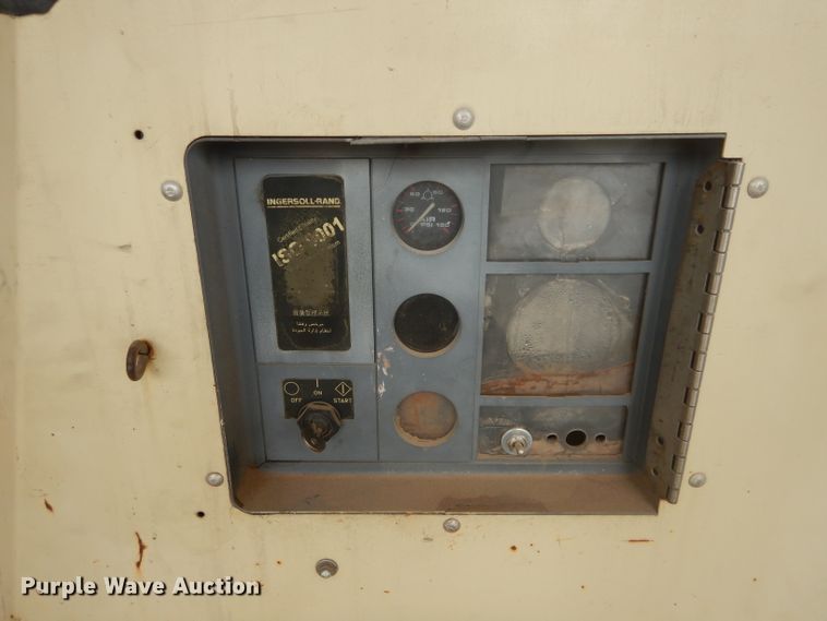 image for item GK9136 2001 Ingersoll Rand P185WIR air compressor